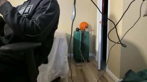 Snapshot of blackjag107 chatting on 11-24-25, 06:13 blackjag107 online show from 11-24-25, 06:13