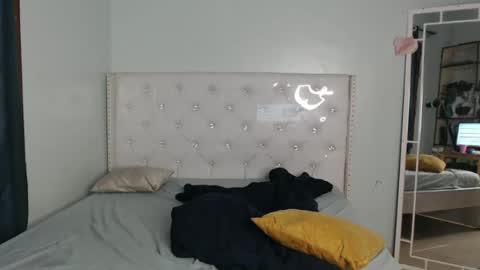 Cleo online show from 10-12-25, 06:45