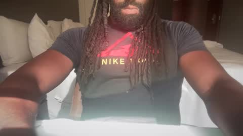 Snapshot of blackmuscles77 chatting on 02-19-26, 06:48 blackmuscles77 online show from 02-19-26, 06:48