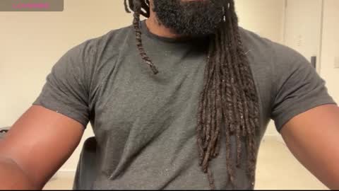 Snapshot of blackmuscles77 chatting on 03-12-26, 03:56 blackmuscles77 online show from 03-12-26, 03:56