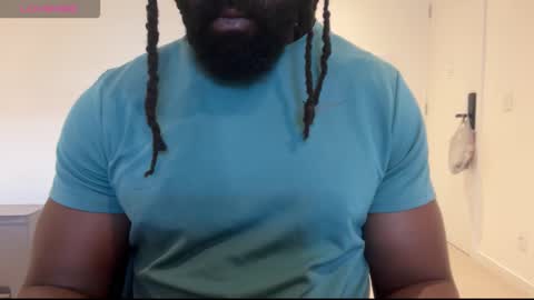 Snapshot of blackmuscles77 chatting on 03-14-26, 05:07 blackmuscles77 online show from 03-14-26, 05:07