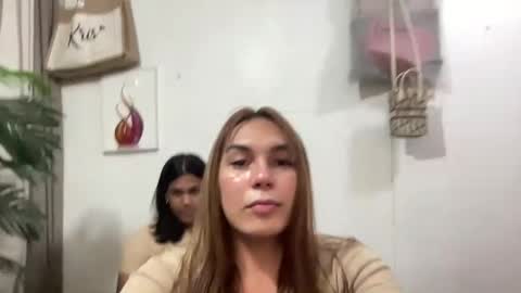 Ellez online show from 02-08-25, 11:33