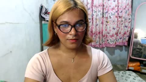 Ellez online show from 07-22-26, 10:23
