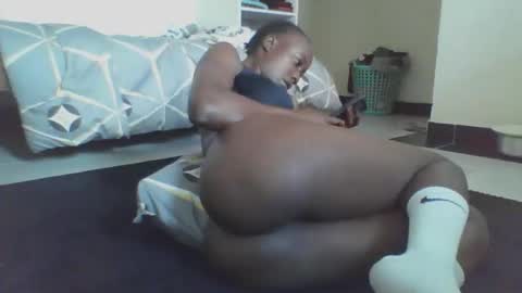 Snapshot of blackprincess25 chatting on 10-18-25, 08:48 Lorraine online show from 10-18-25, 08:48