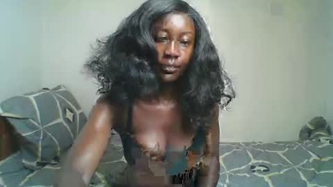 Snapshot of blackprincess25 chatting on 10-19-25, 12:44 Lorraine online show from 10-19-25, 12:44