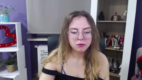 Snapshot of blackrosezoey chatting on 12-02-24, 05:37 Z O E Y online show from 12-02-24, 05:37