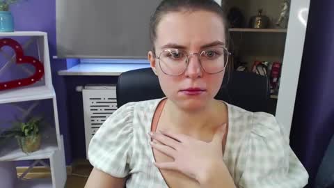 Snapshot of blackrosezoey chatting on 12-18-24, 09:14 Z O E Y online show from 12-18-24, 09:14