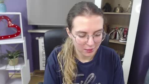 Snapshot of blackrosezoey chatting on 12-20-24, 05:57 Z O E Y online show from 12-20-24, 05:57