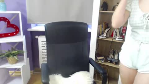 Snapshot of blackrosezoey chatting on 01-07-25, 11:48 Z O E Y online show from 01-07-25, 11:48