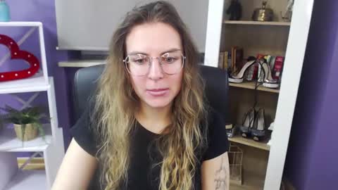 Snapshot of blackrosezoey chatting on 01-09-25, 05:34 Z O E Y online show from 01-09-25, 05:34