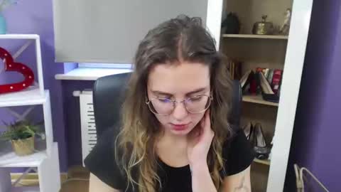 Snapshot of blackrosezoey chatting on 01-21-25, 11:46 Z O E Y online show from 01-21-25, 11:46