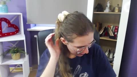 Snapshot of blackrosezoey chatting on 02-04-25, 08:56 Z O E Y online show from 02-04-25, 08:56