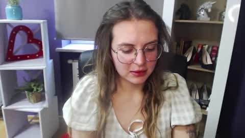 Snapshot of blackrosezoey chatting on 02-18-25, 11:44 Z O E Y online show from 02-18-25, 11:44