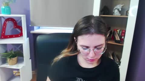 Snapshot of blackrosezoey chatting on 02-20-25, 09:11 Z O E Y online show from 02-20-25, 09:11