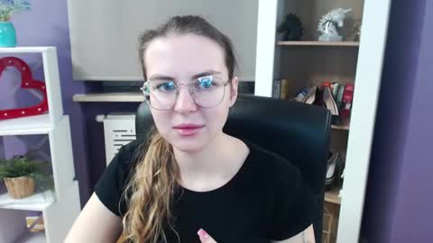 Snapshot of blackrosezoey chatting on 02-26-25, 05:31 Z O E Y online show from 02-26-25, 05:31