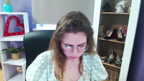 Snapshot of blackrosezoey chatting on 03-11-25, 11:44 Z O E Y online show from 03-11-25, 11:44