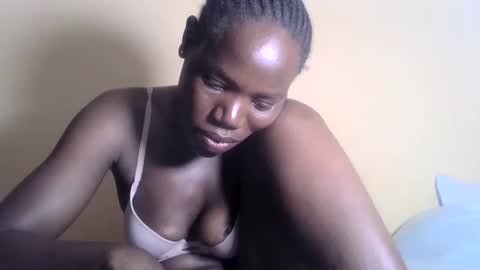 Snapshot of blacksexygal chatting on 02-02-25, 07:14 SARAH online show from 02-02-25, 07:14