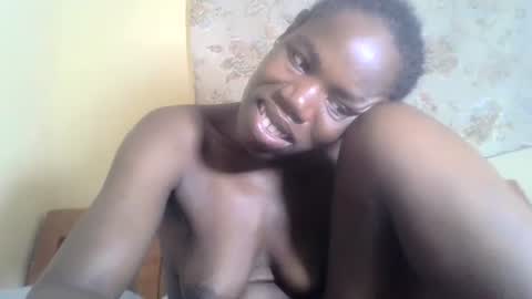 Snapshot of blacksexygal chatting on 02-20-25, 07:08 SARAH online show from 02-20-25, 07:08