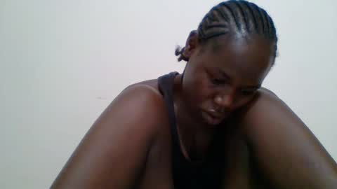 Snapshot of blacksexygal chatting on 09-14-25, 02:38 SARAH online show from 09-14-25, 02:38