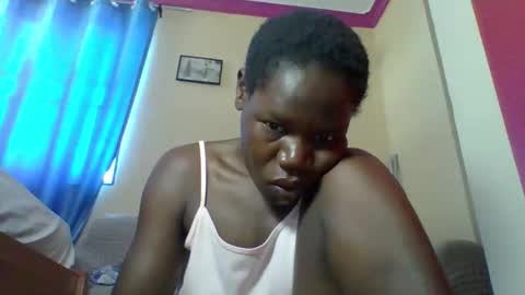 SARAH online show from 05-18-26, 05:13
