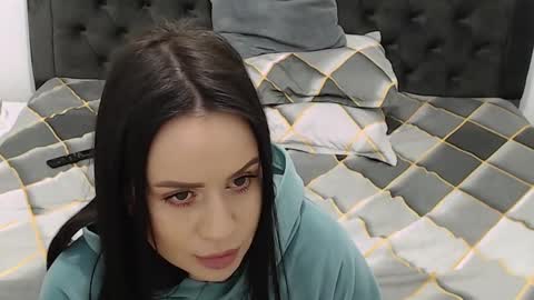 Mira online show from 02-04-25, 03:47