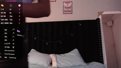 Tifffany bllom online show from 09-09-25, 01:27