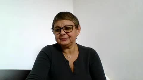 Black Widow online show from 10-16-25, 01:34