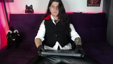 Snapshot of blackwolf_6 chatting on 01-11-25, 04:57 Dave online show from 01-11-25, 04:57