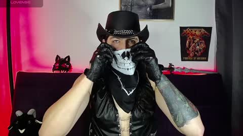 Snapshot of blackwolf_6 chatting on 01-17-25, 07:38 Dave online show from 01-17-25, 07:38