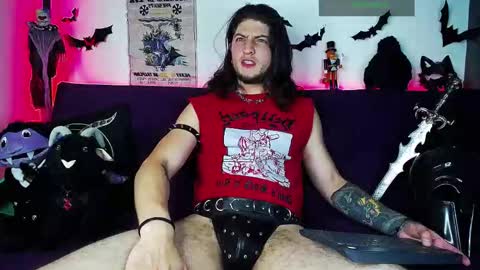 Snapshot of blackwolf_6 chatting on 10-15-25, 07:03 Dave online show from 10-15-25, 07:03