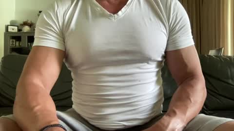 Snapshot of blacky290 chatting on 08-05-26, 07:33 blacky290 online show from 08-05-26, 07:33