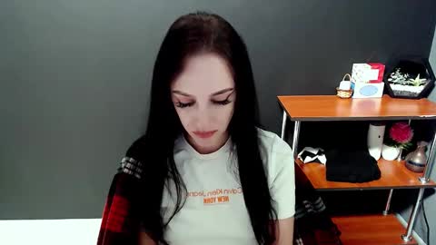 Ivy online show from 01-06-25, 04:23