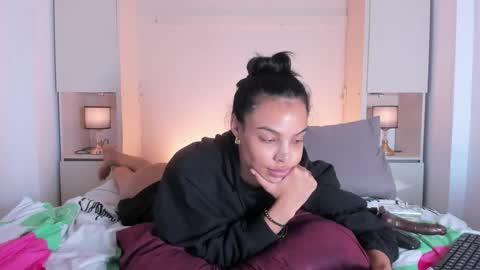 GRACE online show from 10-15-25, 04:29