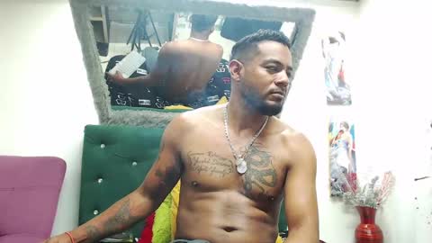 Snapshot of blade_foxx chatting on 12-28-24, 08:16 Richard online show from 12-28-24, 08:16