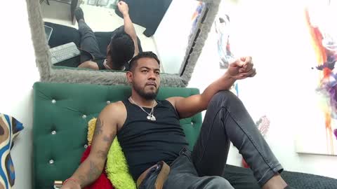 Snapshot of blade_foxx chatting on 01-02-25, 09:28 Richard online show from 01-02-25, 09:28