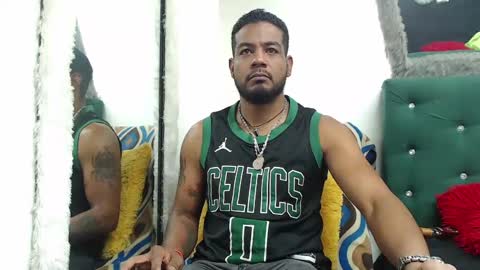 Snapshot of blade_foxx chatting on 01-06-25, 11:52 Richard online show from 01-06-25, 11:52