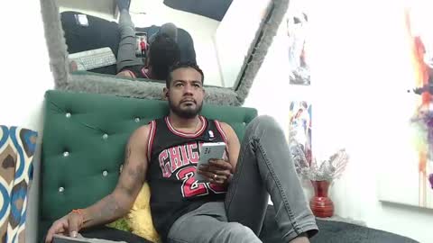 Snapshot of blade_foxx chatting on 01-10-25, 11:00 Richard online show from 01-10-25, 11:00