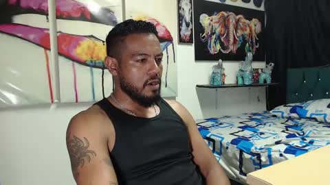 Snapshot of blade_foxx chatting on 02-03-25, 02:03 Richard online show from 02-03-25, 02:03