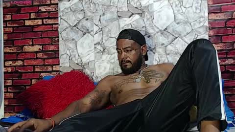 Snapshot of blade_foxx chatting on 02-23-26, 04:10 Richard online show from 02-23-26, 04:10