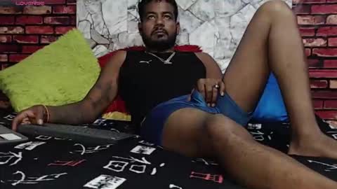 Snapshot of blade_foxx chatting on 03-10-26, 01:54 Richard online show from 03-10-26, 01:54