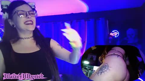 Snapshot of blaizebunny chatting on 02-27-25, 10:26 BlaizeyBBy online show from 02-27-25, 10:26