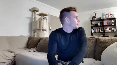Snapshot of blakeandskylar chatting on 12-05-24, 04:20 BlakeAndSkylar online show from 12-05-24, 04:20
