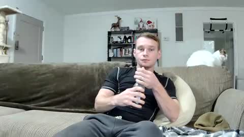 Snapshot of blakeandskylar chatting on 12-12-24, 11:58 BlakeAndSkylar online show from 12-12-24, 11:58