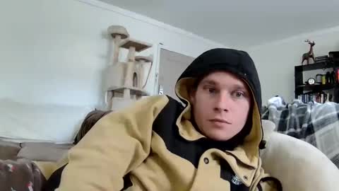 Snapshot of blakeandskylar chatting on 01-01-25, 05:11 BlakeAndSkylar online show from 01-01-25, 05:11