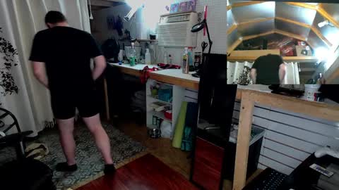 Snapshot of blakenextdoor chatting on 04-10-26, 02:17 Blake Jonson online show from 04-10-26, 02:17