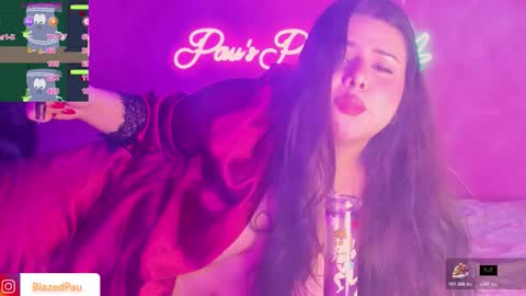 Snapshot of blazedpaux chatting on 01-17-26, 02:16 Pau online show from 01-17-26, 02:16