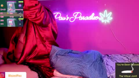 Pau online show from 05-06-26, 03:35