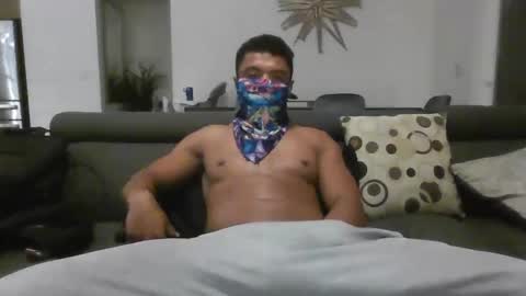 Snapshot of blazethedancer chatting on 11-04-25, 10:36 blaze online show from 11-04-25, 10:36