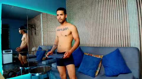 Snapshot of blazetorres chatting on 10-10-25, 12:20 blazetorres online show from 10-10-25, 12:20