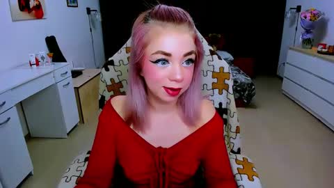 Snapshot of blinkofeyess chatting on 01-31-25, 07:39 Nicole online show from 01-31-25, 07:39